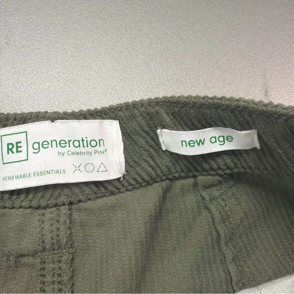 RE Generation By Celebrity Pink New Age Green Corduroy Carpenter‎ Pants 7/28